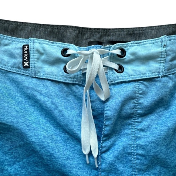Hurley Men's Blue Gradient Board Shorts Size 32 Quick-Drying Summer Vacation - Picture 3 of 6